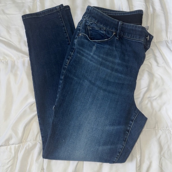 Chico’s Jeans Mid Rise, Stretch Waist, Dark Distressed, Straight Sz 2R Or L/12 - Picture 9 of 10